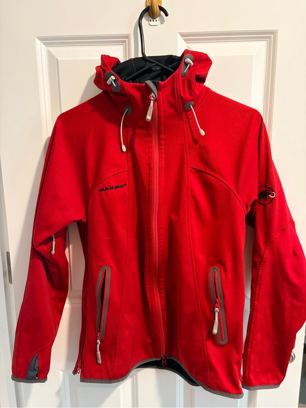 Mammut Women's Bright Red Hooded Softshell Jacket
